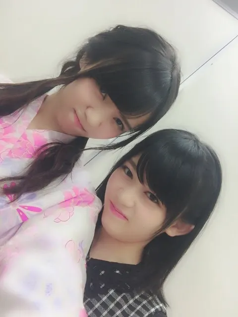 尾関 梨香｜せっかくのおにゅーな服なのにあめの日に着るのやだななんておもったことありません?〜224〜（2016-09-13）｜2枚目