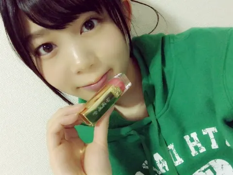 尾関 梨香｜みてみて〜320〜（2017-03-20）｜2枚目