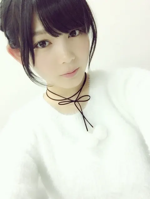 尾関 梨香｜この間お財布がパンパンになってたらあおいが整理整頓してくれたよ〜301〜（2017-02-24）｜3枚目