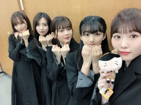 尾関 梨香｜2020🌅（2020-01-02）｜3枚目
