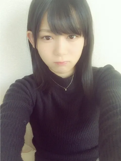 尾関 梨香｜課題が終わらなくて姉に手伝ってもらうという情けないわたし。大学生なのにー。もう今年成人だよ。ちゃんとしなきゃ〜289〜（2017-01-29）