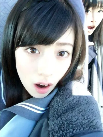 齋藤 冬優花｜＼︎︎て〜を〜つなっい〜で〜かえろ〜かっ❤︎︎133/（2016-03-25）｜5枚目