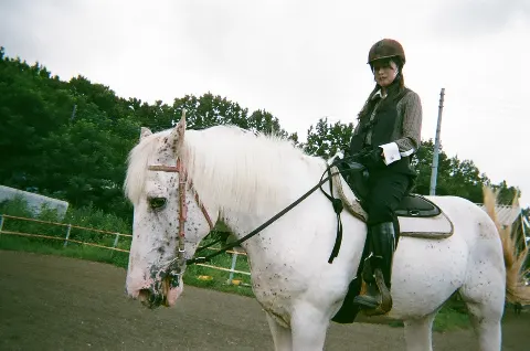 齋藤 冬優花｜SAKURA_MEGURI🐴🌸（2021-10-15）｜4枚目