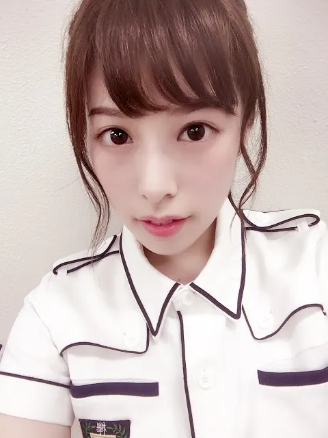 齋藤 冬優花｜＼︎︎私の髪の毛の悩みは直毛なことです。柔らかくて細い髪の毛…（2016-10-14）