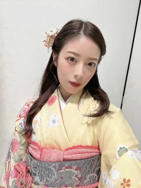 齋藤 冬優花｜🐇🤍（2023-01-02）｜2枚目