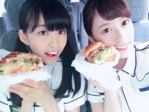 齋藤 冬優花｜＼まつげ抜けるとめっちゃショック〜(T_T)眉毛は全然良いの…（2016-10-25）｜2枚目