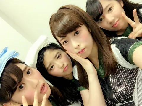 齋藤 冬優花｜＼︎︎水は1日2リットルのんだ方が良いらしいので、今日から1…（2016-09-25）｜2枚目