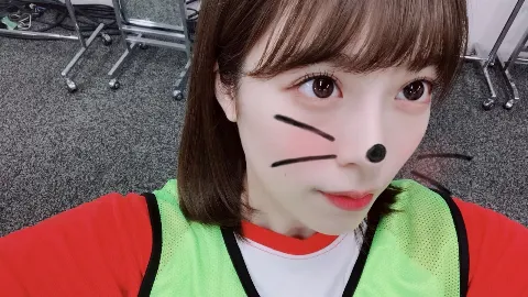齋藤 冬優花｜5月18日(758)（2018-05-19）｜2枚目