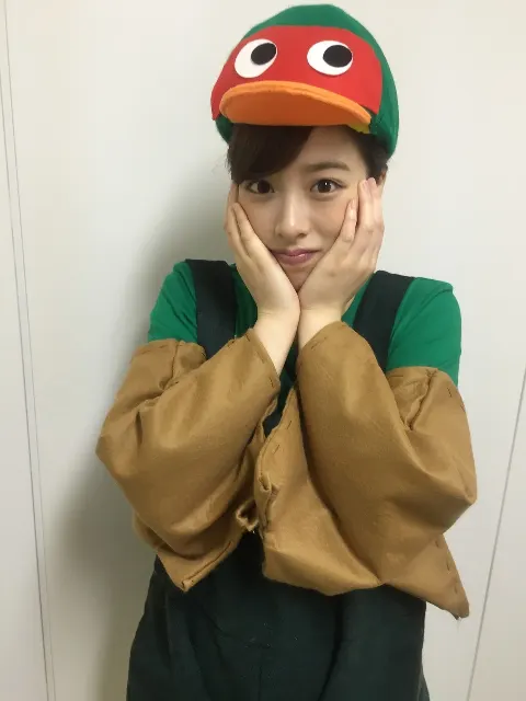 齋藤 冬優花｜＼︎︎昔から袋を集めるのが大好きです。お店の袋とか捨てられない。そう、袋フェチなんです❤︎︎301/（2016-09-21）