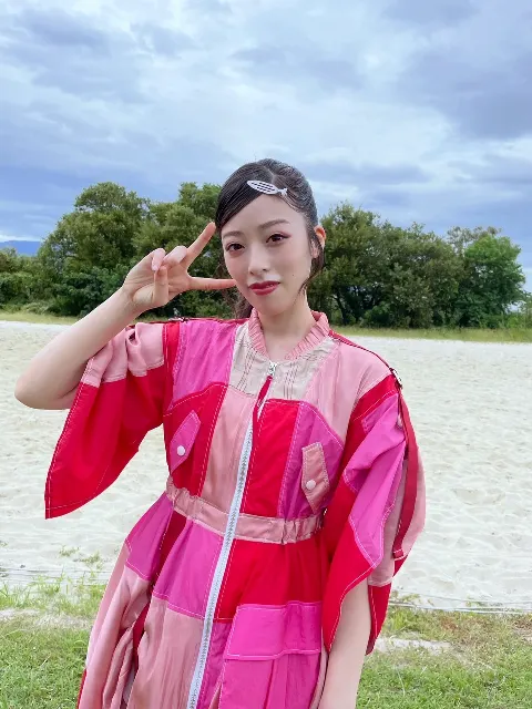 齋藤 冬優花｜⚡️🦢⚡️（2022-09-18）｜3枚目