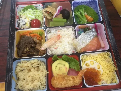 齋藤 冬優花｜＼︎︎北海道(。･q･。`)☆❤︎︎241/（2016-07-13）｜2枚目