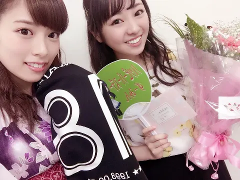 齋藤 冬優花｜＼︎︎これはきっと永久的に謎なんですけど、握手会中ファンの皆…（2016-09-13）｜2枚目
