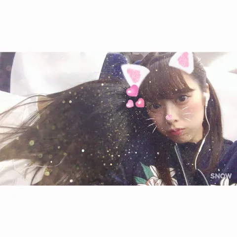 齋藤 冬優花｜＼単純なので、握手会で『ブログ毎日楽しみにしてるよ!』って言…（2016-10-19）｜3枚目
