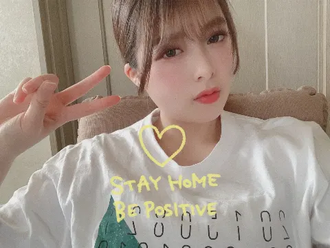 齋藤 冬優花｜家にいるとワンコの写真しかとらん（2020-05-12）