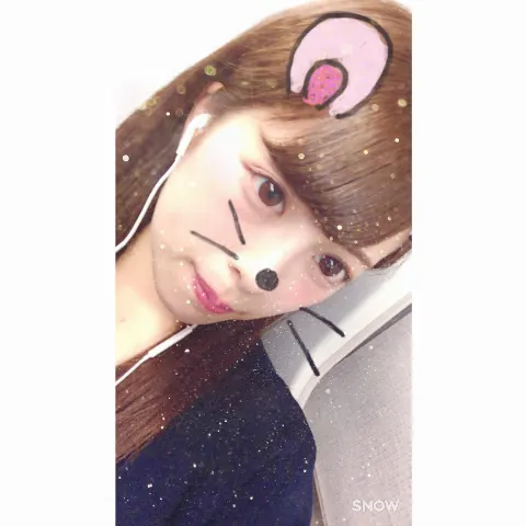 齋藤 冬優花｜＼︎︎スマホの画面に保護シール貼るのめっちゃ苦手!空気入りま…（2016-09-30）