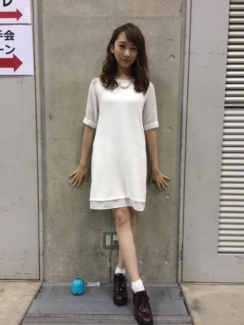 佐藤 詩織｜個握。（2016-08-29）｜2枚目