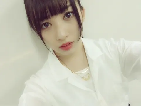 佐藤 詩織｜あくしゅかい。（2017-05-28）｜2枚目