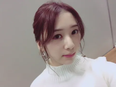 佐藤 詩織｜握手（2017-11-20）