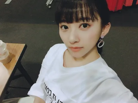佐藤 詩織｜しふく。（2018-06-06）