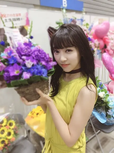 佐藤 詩織｜横握。（2018-06-11）｜2枚目