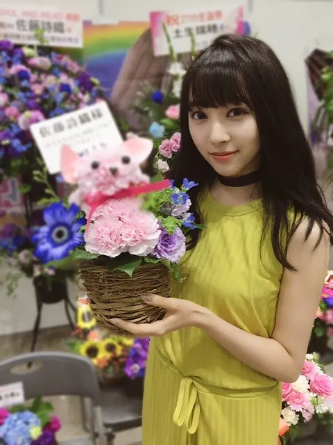 佐藤 詩織｜横握。（2018-06-11）｜4枚目