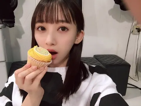 佐藤 詩織｜写真集。（2018-11-03）