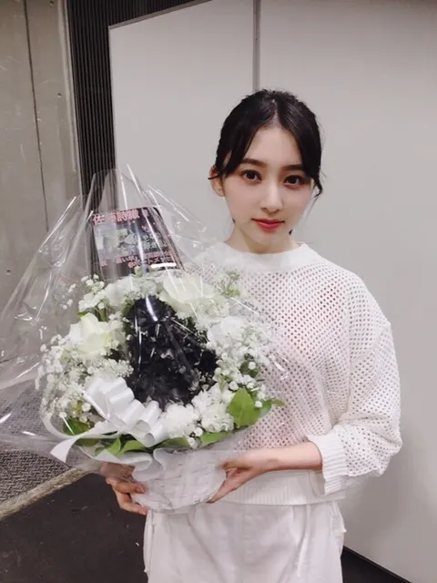 佐藤 詩織｜名個握。（2019-03-25）｜4枚目