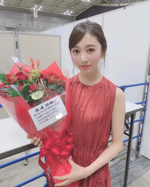 佐藤 詩織｜個握。🌈🌸🎂🎉（2019-06-04）｜7枚目