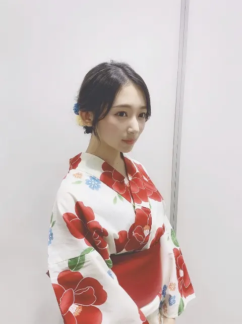 佐藤 詩織｜最後握。（2019-07-15）｜2枚目