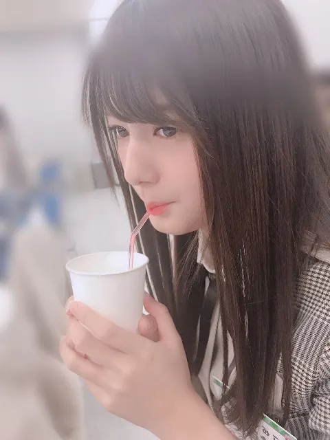 関 有美子｜楽屋。（2019-04-16）｜4枚目