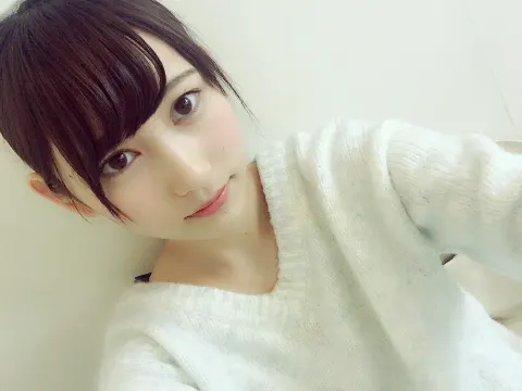 志田 愛佳｜最近は真青な空をみてないです。（2016-01-09）｜3枚目
