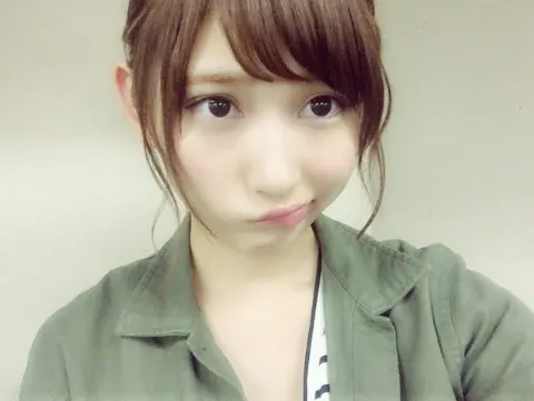 志田 愛佳｜21。（2016-05-17）｜2枚目