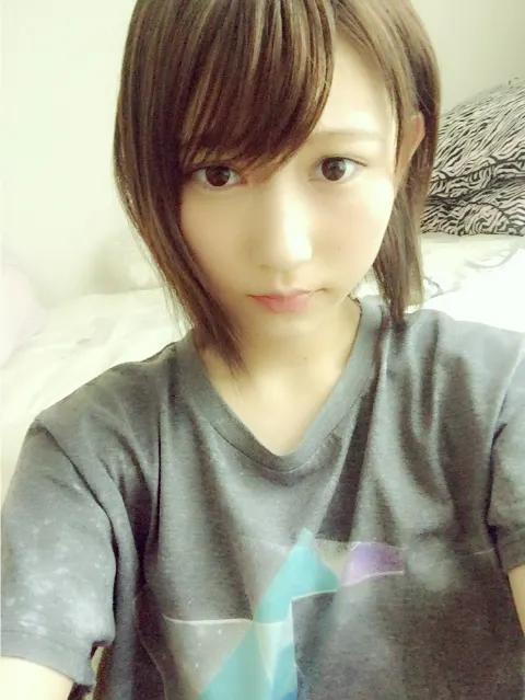 志田 愛佳｜ねむい。（2016-05-23）｜2枚目