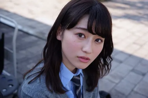 志田 愛佳｜せぞん。（2016-11-18）｜2枚目