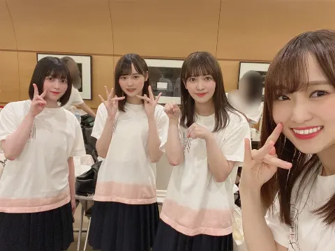 菅井 友香｜櫻🌸（2020-12-09）｜6枚目