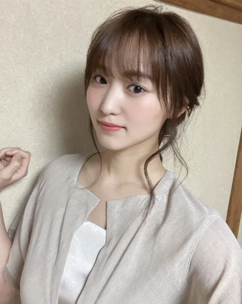 菅井 友香｜BRODYさん発売📕✨（2021-02-22）｜3枚目
