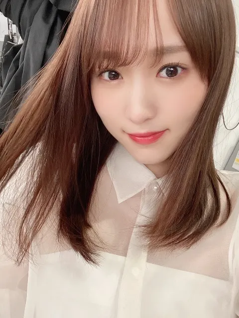 菅井 友香｜2ndシングル✨（2021-03-03）｜3枚目