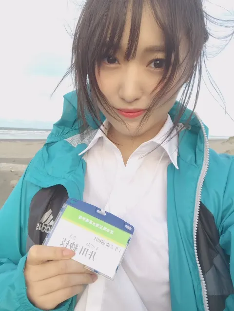 菅井 友香｜欅坂デビュー5周年（2021-04-07）｜3枚目