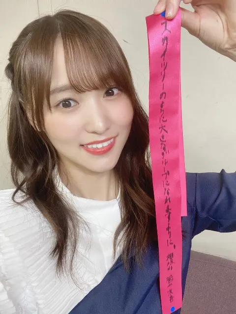 菅井 友香｜BAN発売✨ヒット祈願（2021-04-14）｜2枚目