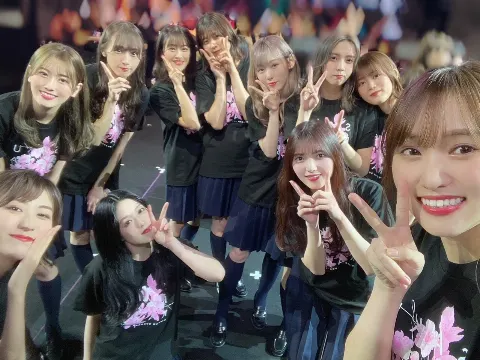 菅井 友香｜1st YEAR ANNIVERSARY（2021-12-18）｜3枚目