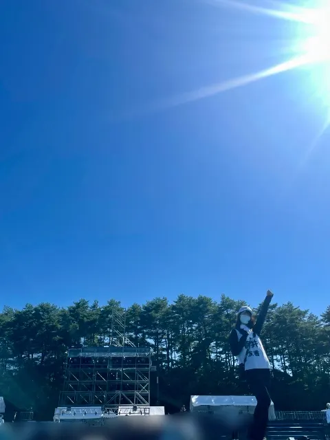菅井 友香｜夏空🗻（2022-08-31）｜11枚目