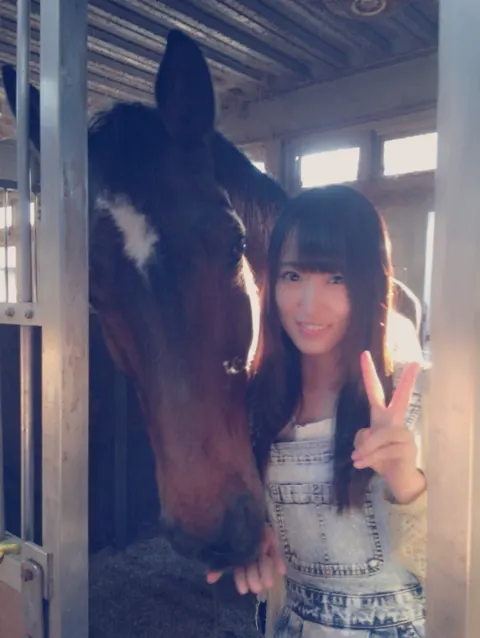 菅井 友香｜ヴォル〜\♥︎/（2016-05-06）