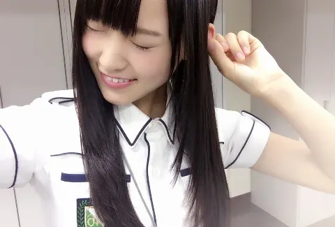 菅井 友香｜片耳*Ü*（2016-08-30）