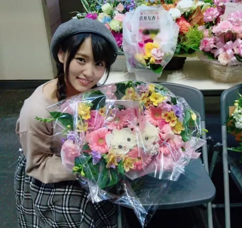 菅井 友香｜個別握手会⌄̈⃝（2017-03-01）｜9枚目