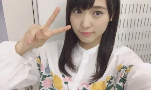 菅井 友香｜みてくださいね\ ♪♪ /（2017-04-14）｜2枚目