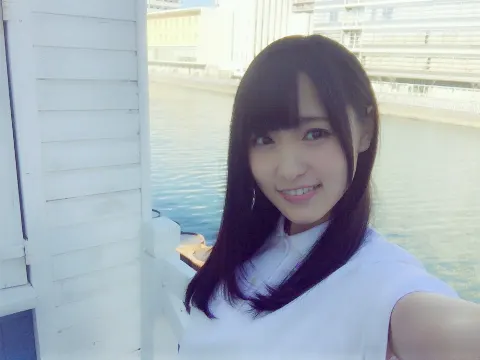 菅井 友香｜川（2017-04-28）｜2枚目