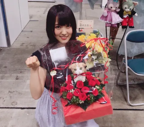 菅井 友香｜個別握手会\ ♪♪ /（2017-06-28）｜6枚目