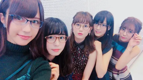 菅井 友香｜めがね(___⚯̫___)♪（2017-10-13）
