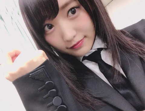 菅井 友香｜スーツのポイント☀︎（2017-10-15）｜2枚目