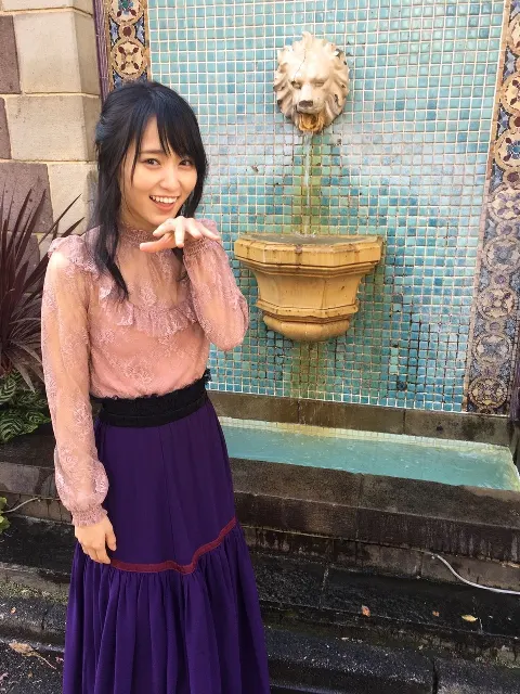 菅井 友香｜やっほー🐴（2017-12-23）｜2枚目